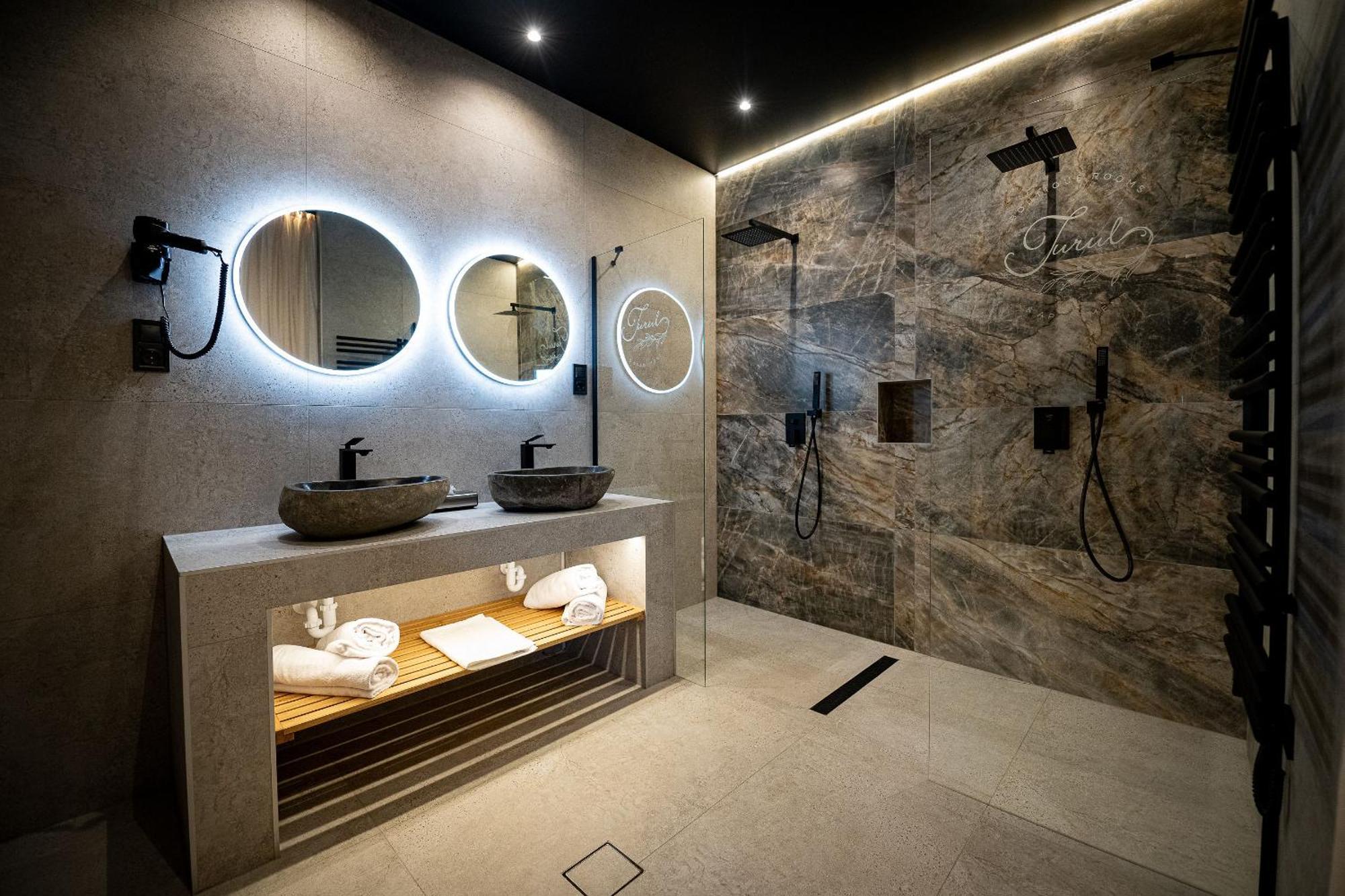 Turul Boutique Rooms & Apartment 索尔沃什 外观 照片